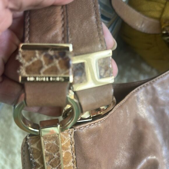 Michael Kors Matilda Leather Women’s Satchel Bag - Picture 4 of 12